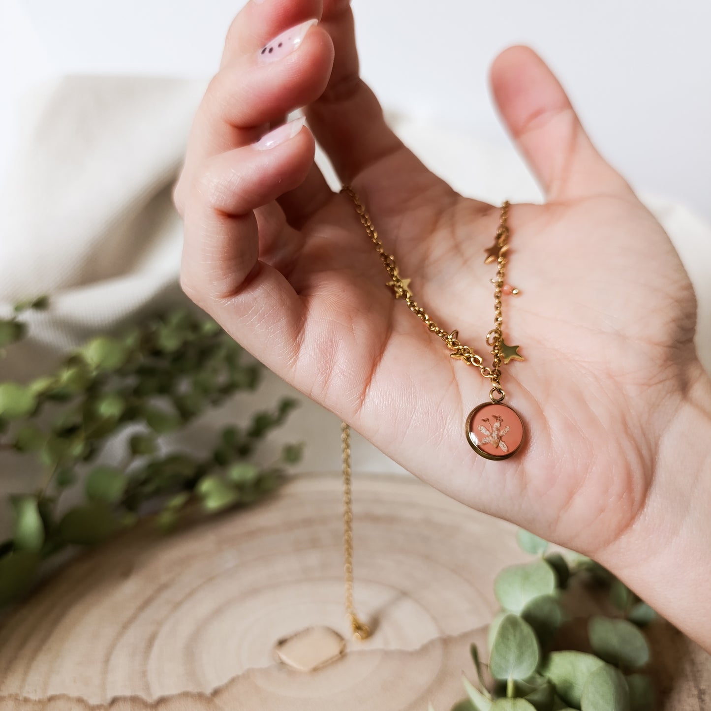 Collana con Catena Decorata e Fiore di Ligustro - Oro