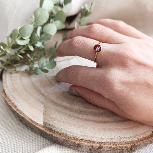 Anello Regolabile con Capsula Tonda e Carota Selvatica-Oro