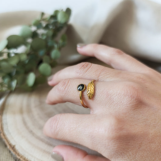 Anello Aperto Regolabile con Foglia e Carota Selvatica