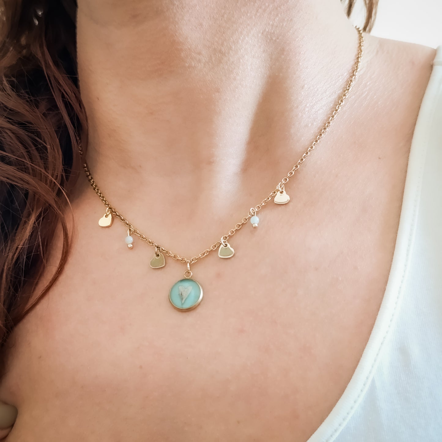Collana con Catena Decorata  e Borsa del Pastore - Oro