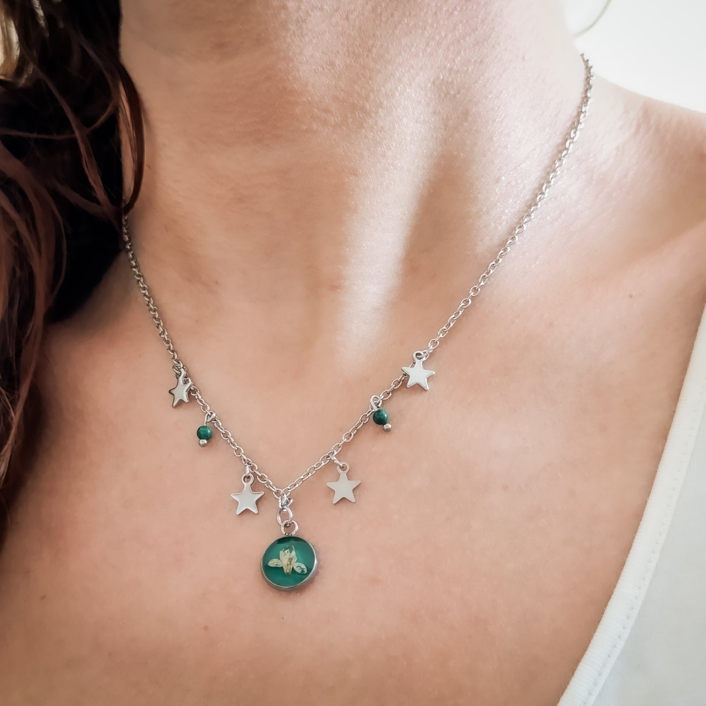 Collana con Catena Decorata e Fiore di Ligustro