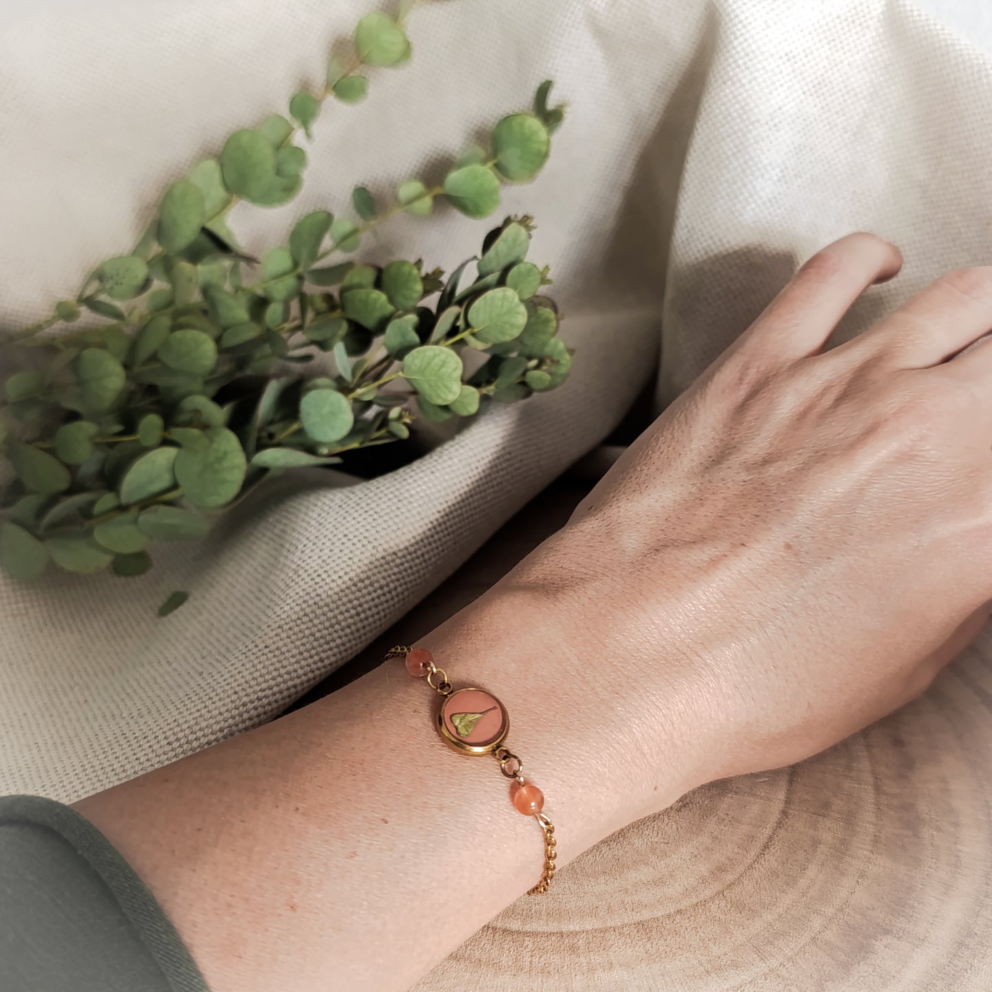 Bracciale color Oro con Borsa del pastore e Agata