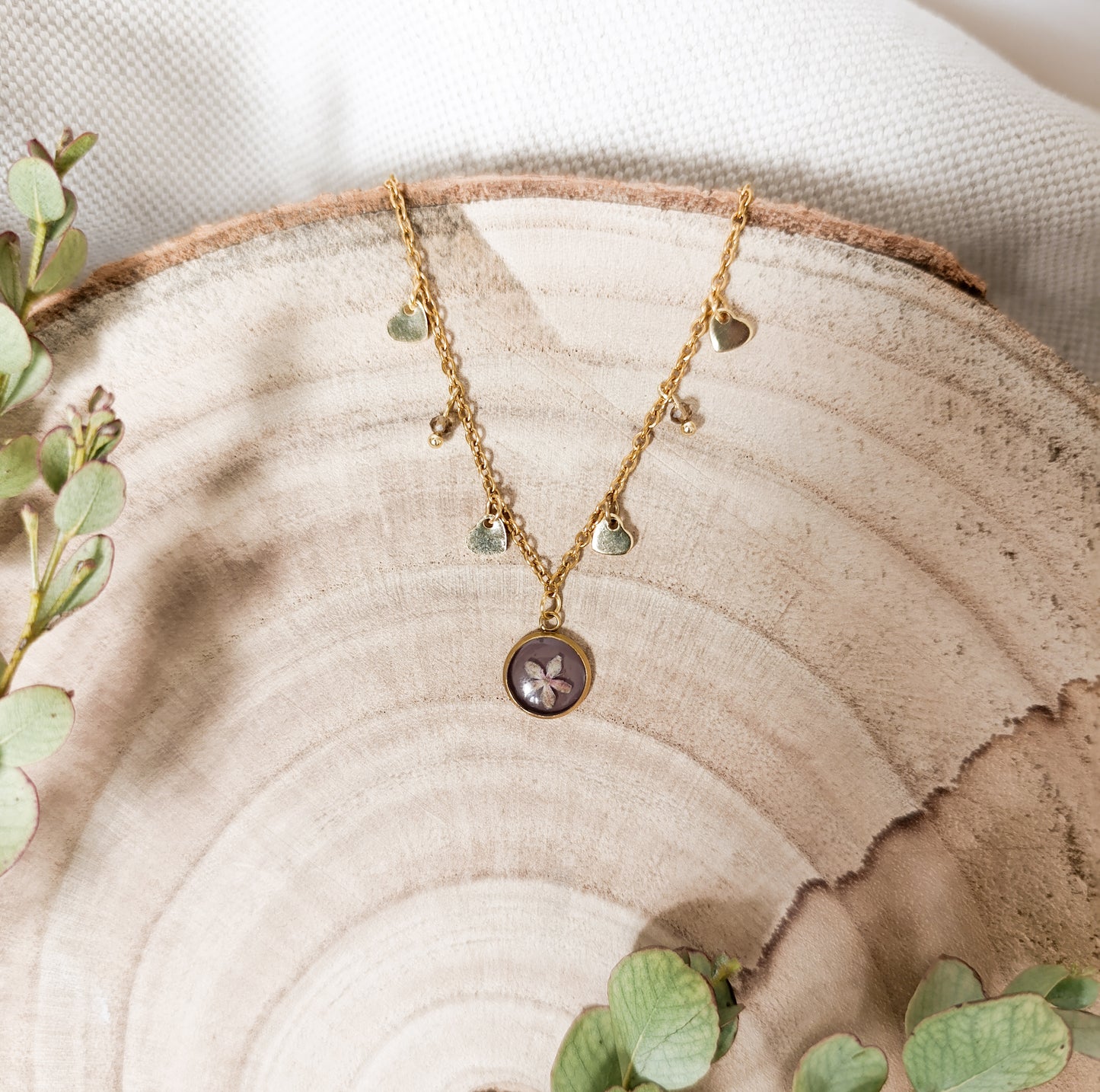 Collana con Catena Decorata e Fitolacca- oro