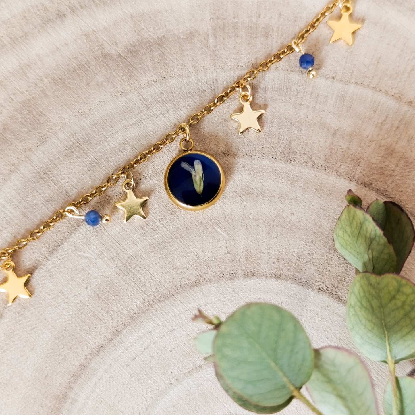 Collana con Catena Decorata e Fiore Selvatico - Oro