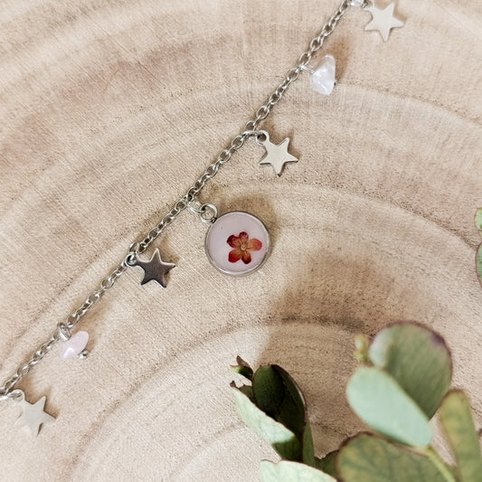 Collana con Catena Decorata e Fiore di Fitolacca