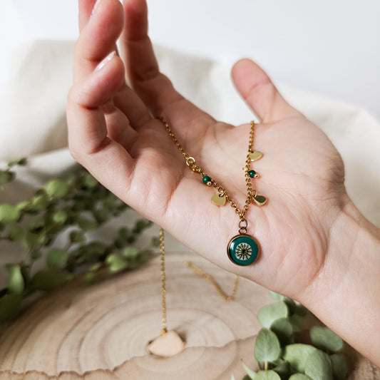 Collana con catena Decorata e Capsula di Papavero