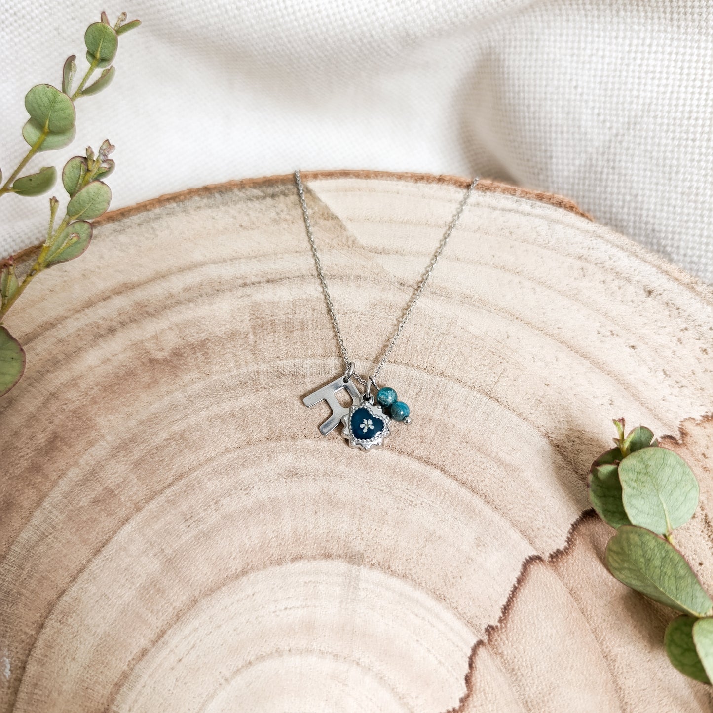 Collana con Lettera