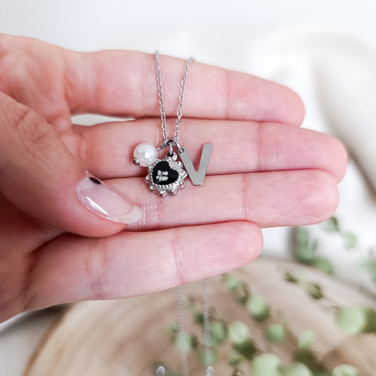 Collana con Lettera