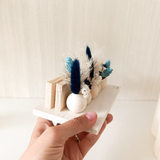 Porta Foto e Frase con Fiori Secchi Blu